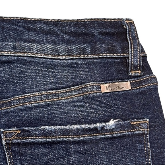 NWOT Kancan Size 3/25 High Rise 
5 Button Skinny Medium Wash Distressed Jeans - Picture 6 of 9